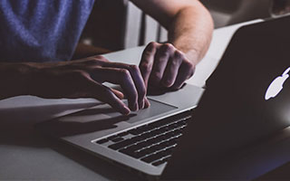 爱游戏大厅官网-“危机生死线：赛场上的救援奇迹”，危机剧情